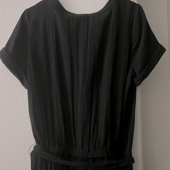 LOFT Petite V-neck Short Sleeve Romper - Picture 8 of 8